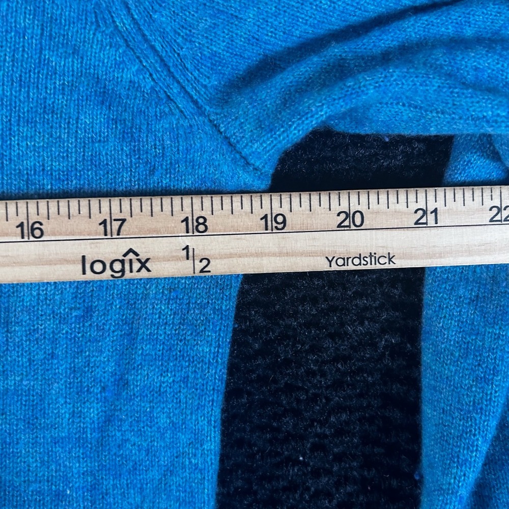 Tahari Pure‎ Luxe 100% Cashmere V-Neck Pullover Sweater Blue Size Large - Picture 5 of 6